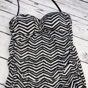 Apt.9 One piece black zig zag Pin Up  skirt beach Pool Flattering swimsuit L